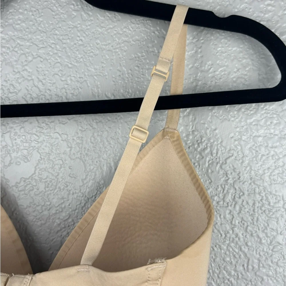 SKIMS Women’s Clay 32DD Padded Wireless T-Shirt Push-Up Everyday Bra Feminine - Picture 8 of 11